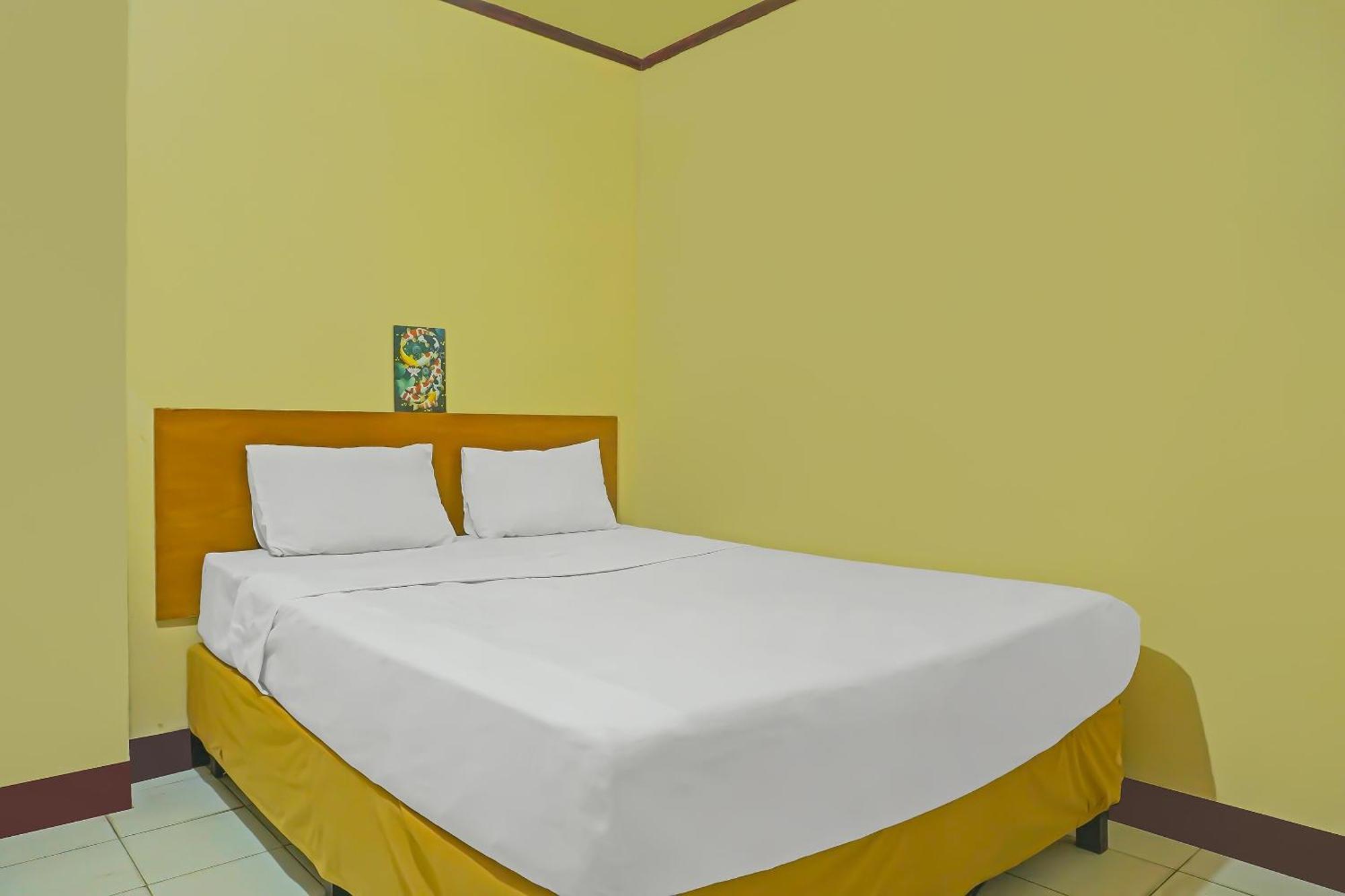 Spot On 92466 Adam Kost Syariahnearwisata Jembatan Barito Hotell Banjarmasin  Exteriör bild