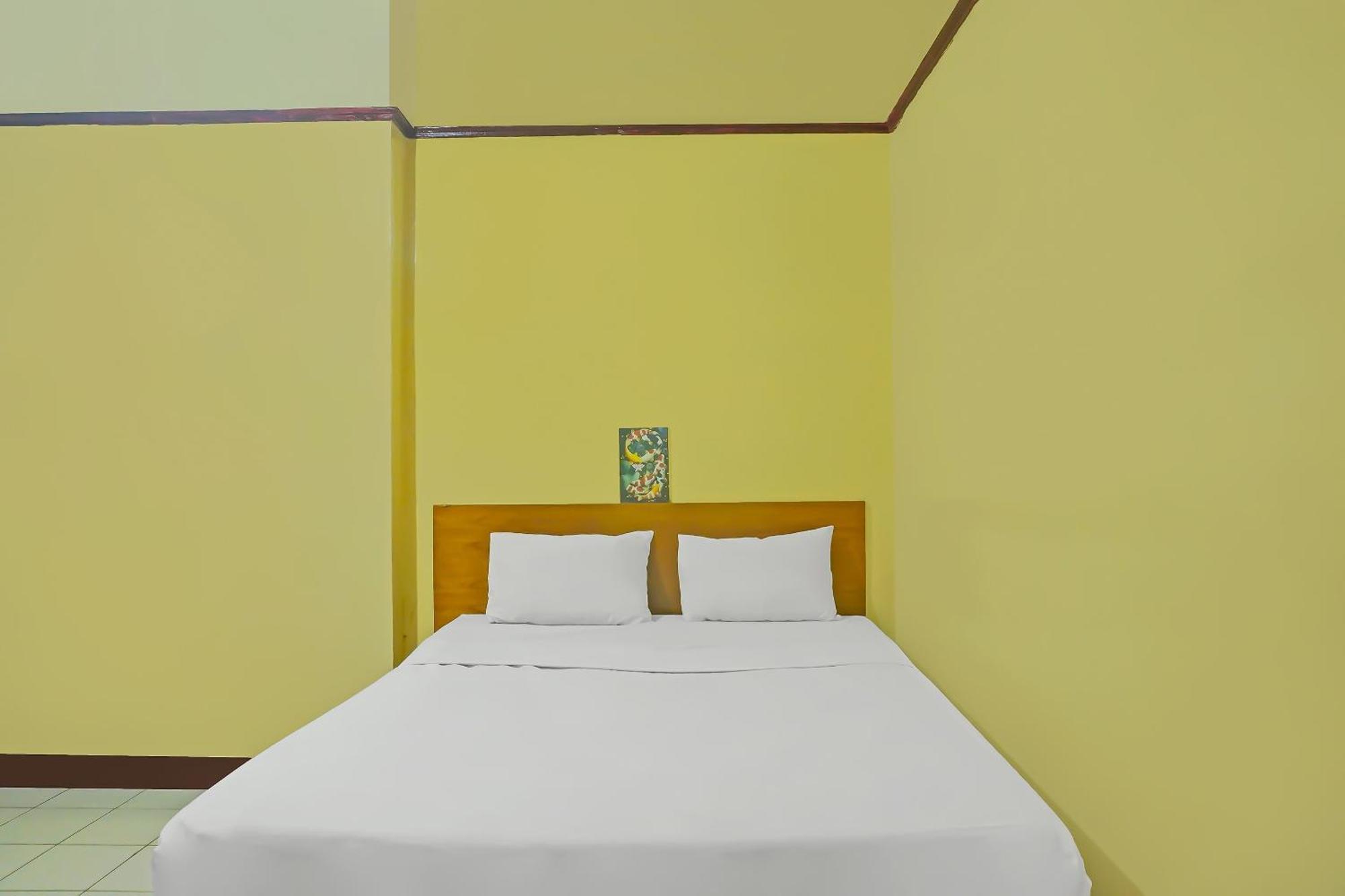 Spot On 92466 Adam Kost Syariahnearwisata Jembatan Barito Hotell Banjarmasin  Exteriör bild