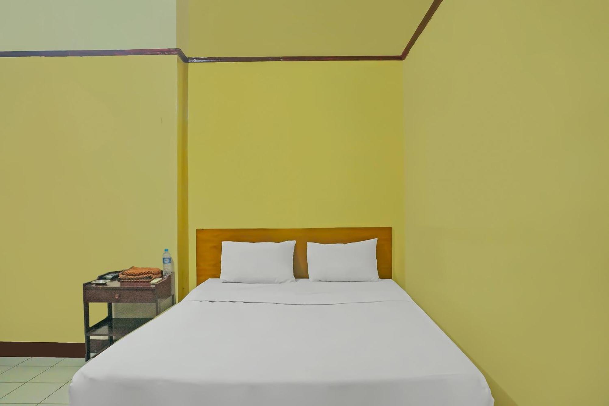 Spot On 92466 Adam Kost Syariahnearwisata Jembatan Barito Hotell Banjarmasin  Exteriör bild